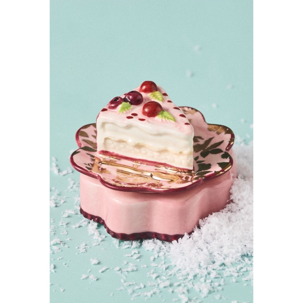Anthropologie Handpainted Baking Hobby Tiny Trinket Box Pink Cake